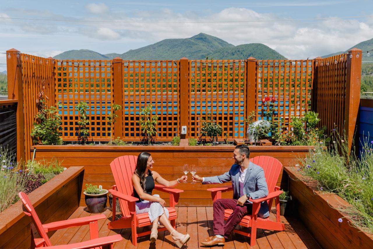 Pluvio Restaurant And Rooms Ucluelet Ngoại thất bức ảnh